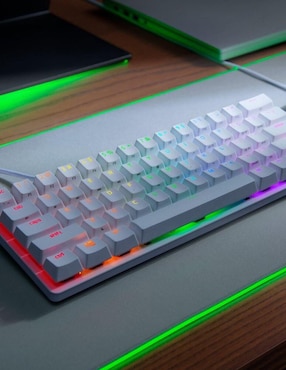 Teclado gamer conexión alámbrica Razer RZ03-03390400-R3M1