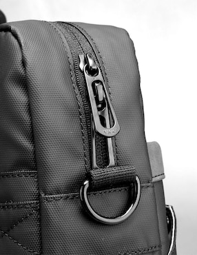 Maletín Mark Ryden de poliéster con compartimiento para laptop 14 pulgadas y celular