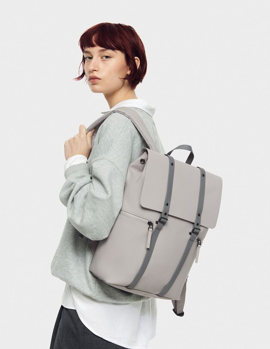 Mochila casual impermeable unisex 4