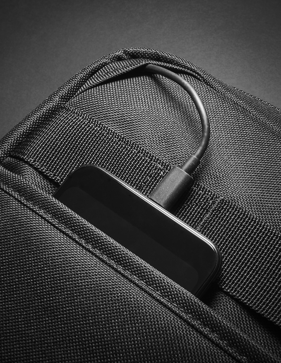 Maletín de poliéster con compartimiento para laptop 15.6 pulgadas 11