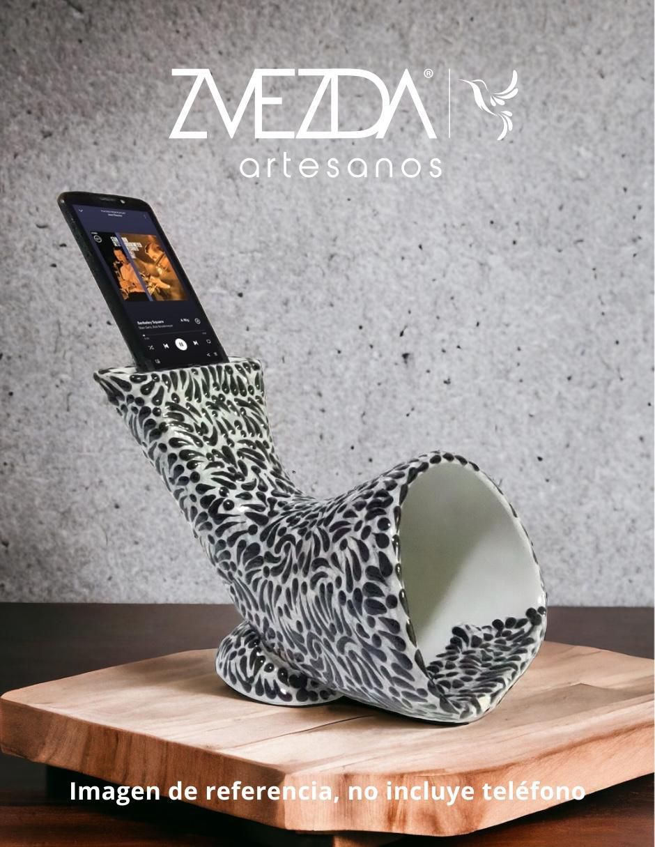 Soporte celular con amplificador 2