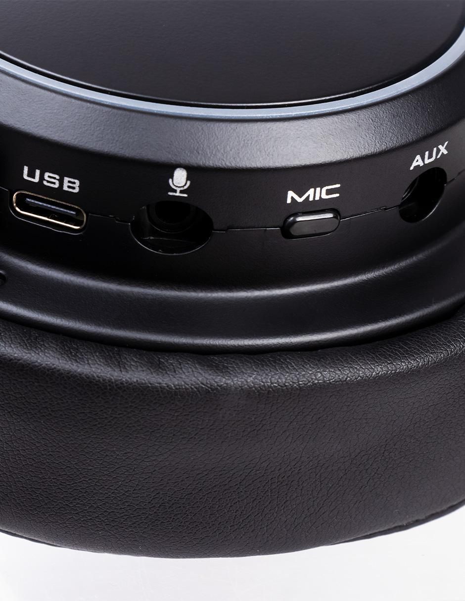 Audífonos gamer Over-Ear alámbricos 5