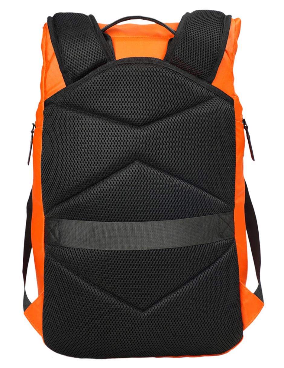 Mochila con portalaptop impermeable para hombre 4