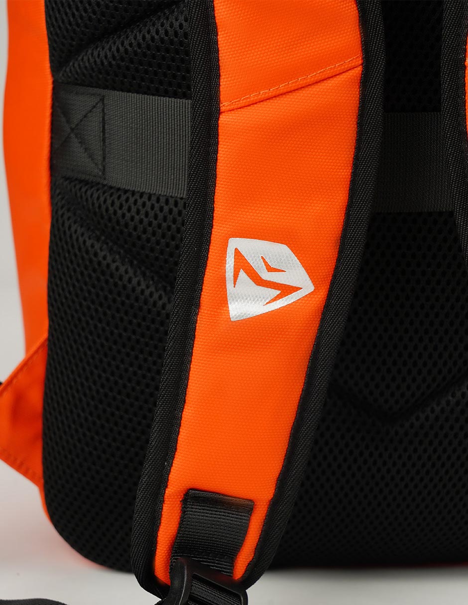 Mochila con portalaptop impermeable para hombre 8