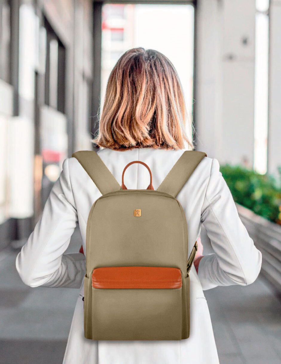 Mochila con portalaptop impermeable unisex 5